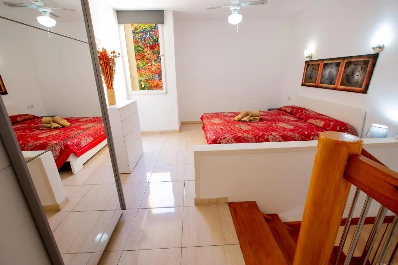 Bungalow Costa Adeje Cortijo 4-6 Playa de las Americas  0*, Playa de las Americas (Tenerife)